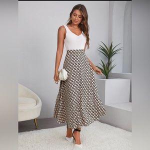 SHEIN | long patterned skirt. Size M. Super cute!